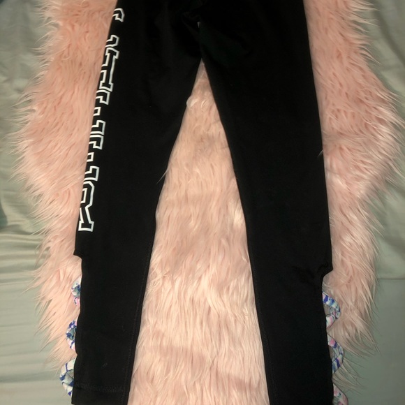 Crop Legging - Picture 3 of 3